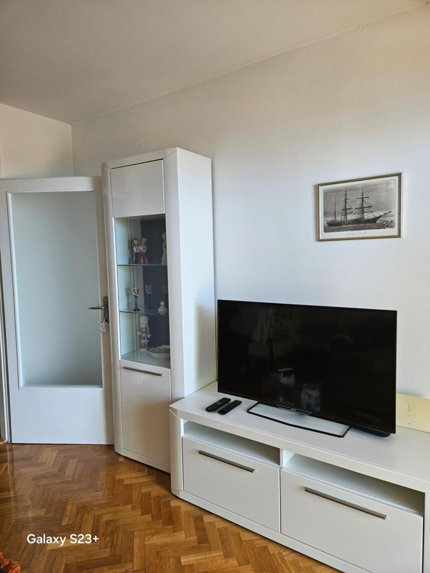 Apartment Jakov Сень Экстерьер фото