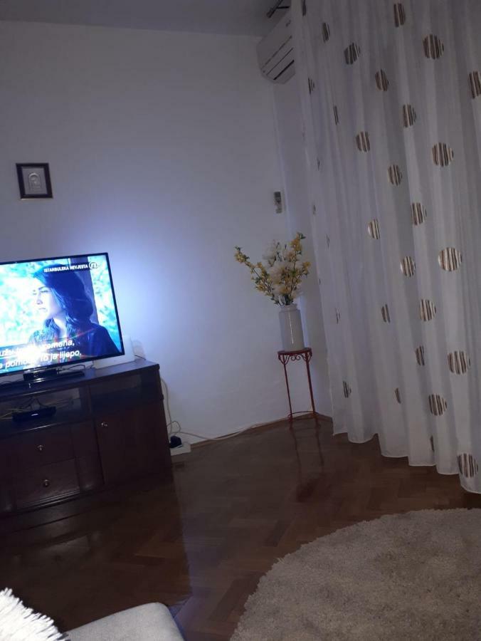 Apartment Jakov Сень Экстерьер фото